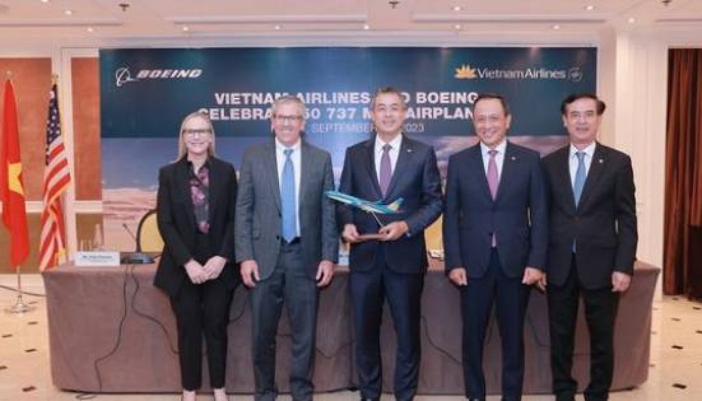Vietnam Airlines Signed a Memorandum of Understanding With Boeing to Purchase 50 Boeing 737 MAX