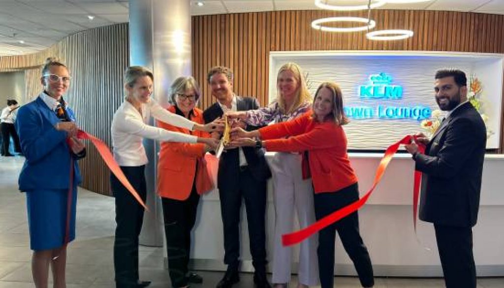 KLM Unveils Renovated Crown Lounges in Toronto and Houston Airports