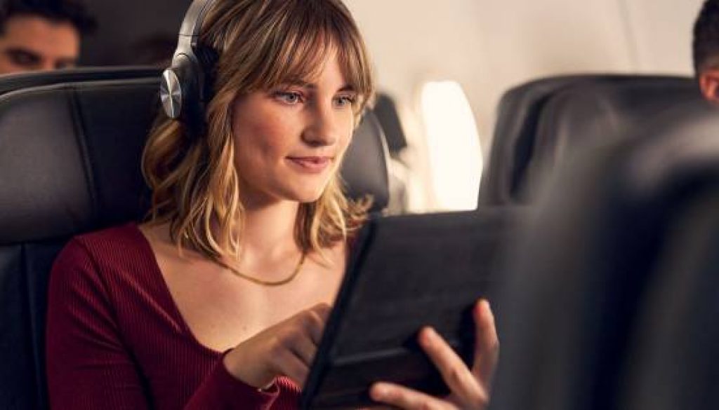 American Airlines enhances inflight connectivity and entertainment