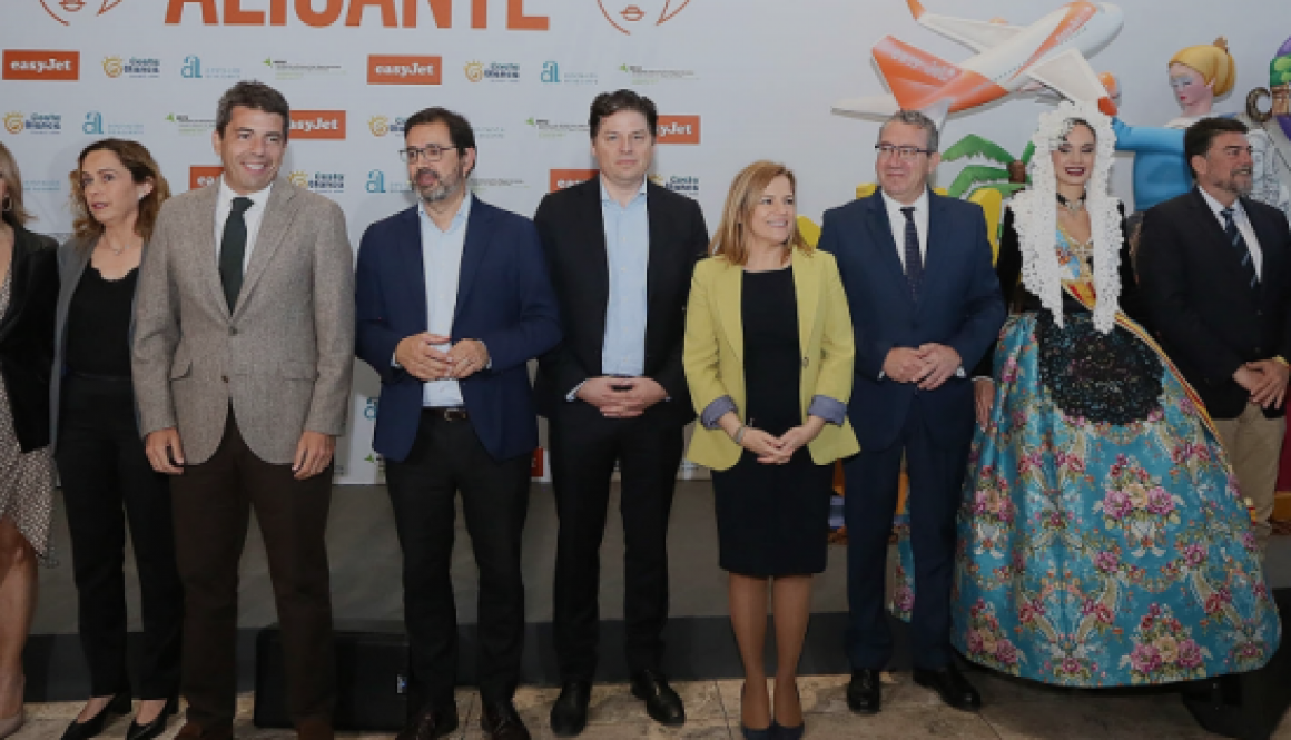 easyJet celebrates the opening of its new base in Alicante