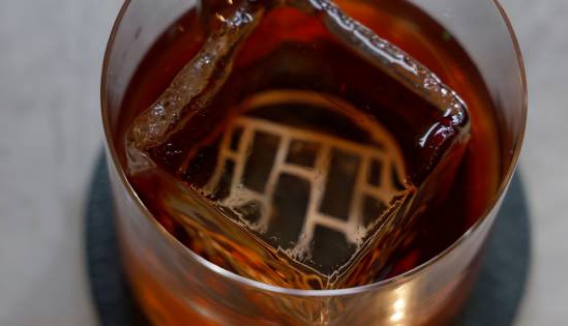 oneworld creates a stir with its new signature 25th anniversary cocktail, ‘The 25’