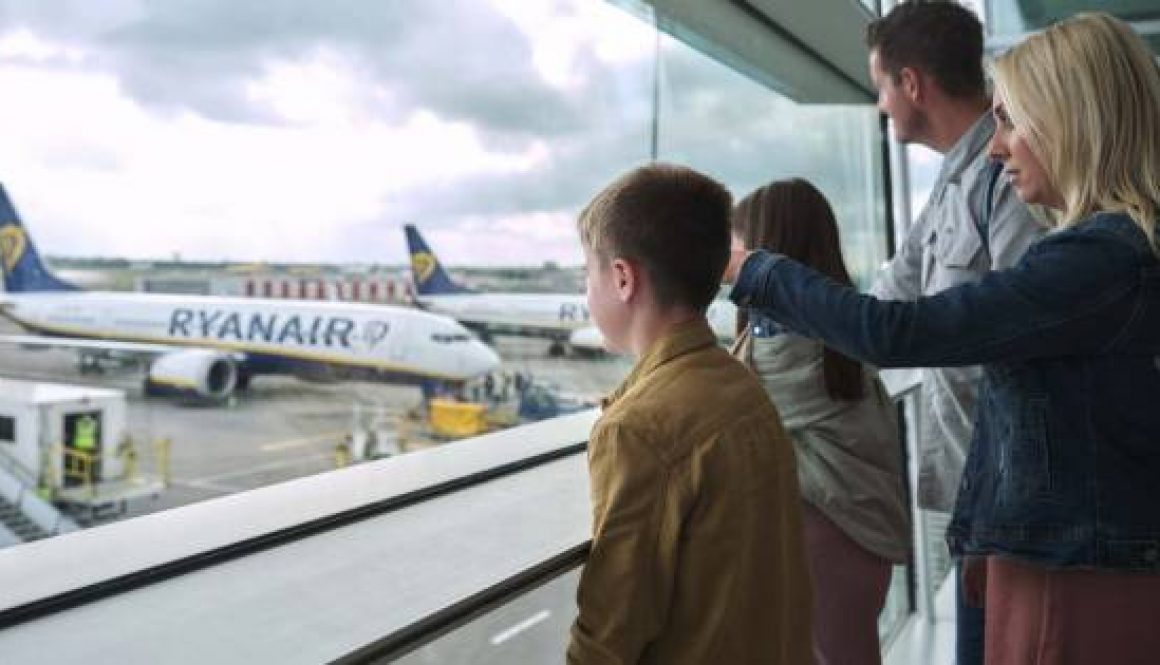 RYANAIR CELEBRATES 30 YEARS AND 30 MILLION PASSENGERS AT PRESTWICK AIRPORT