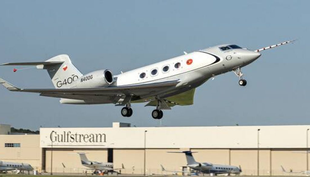 All-New Gulfstream G400 Completes First Flight