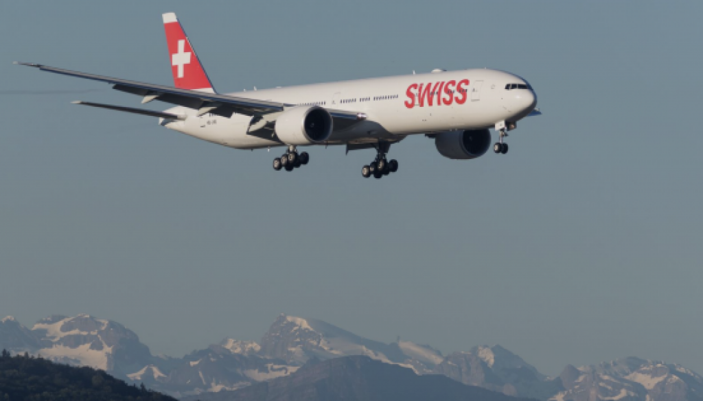 SWISS improves punctuality while transporting more passengers
