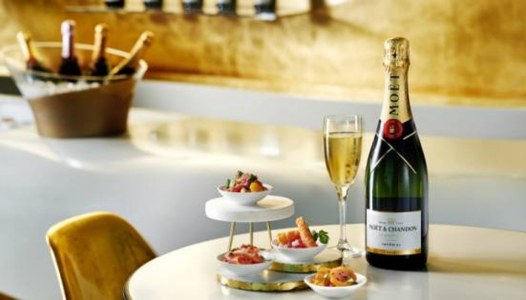 Emirates delights customers with perfectly paired Moët & Chandon Champagne and Canapés Menu