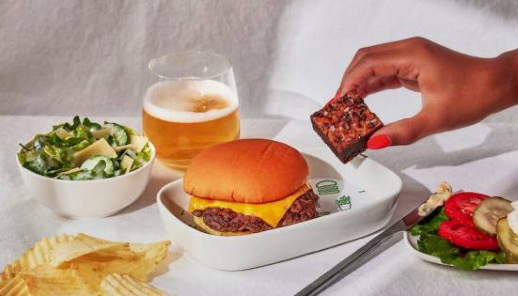 Delta to serve Shake Shack burgers on flights