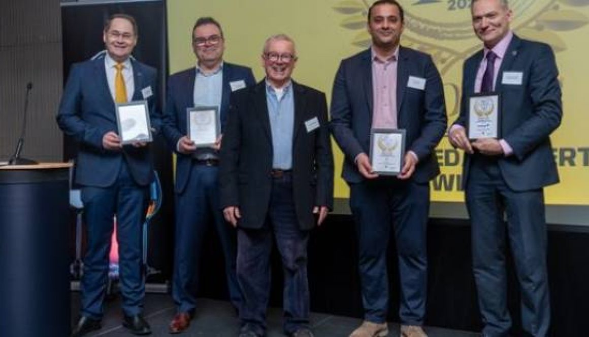 Malaysia Airlines Toasts Twin Accolades at Cellars in the Sky Awards