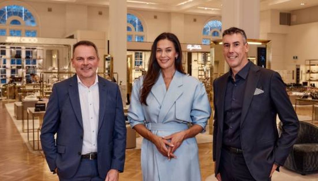 DAVID JONES ANNOUNCES LANDMARK PARTNERSHIP WITH QANTAS FREQUENT FLYER