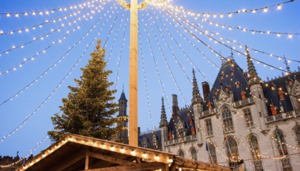 BLUE ISLANDS LAUNCHES FESTIVE FLIGHTS TO BRUGES
