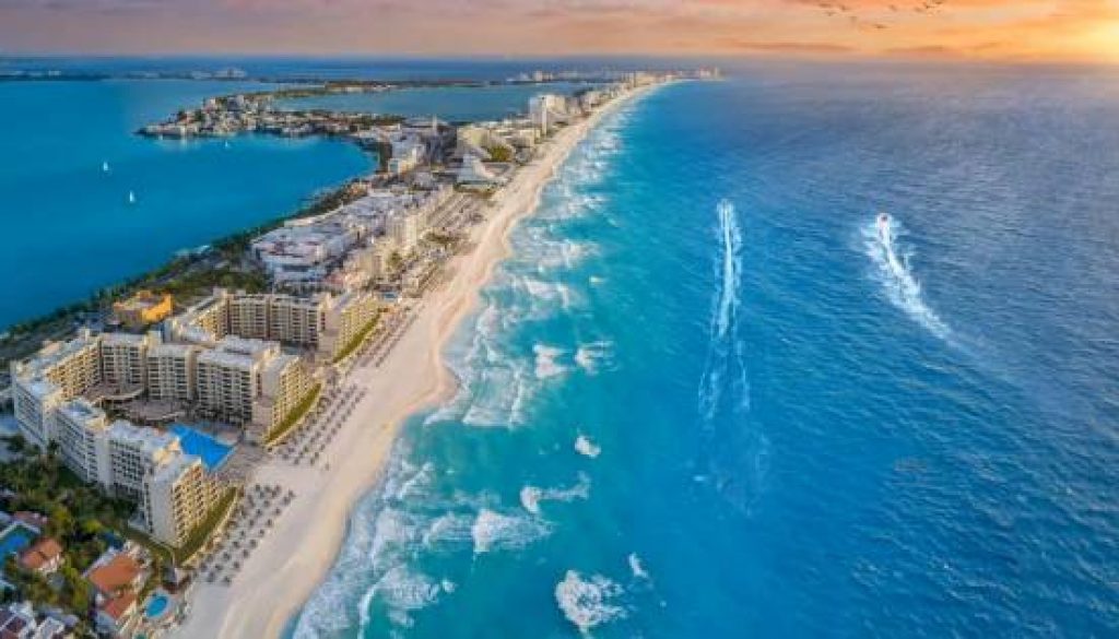 Charleston International Airport Secures Historic First Nonstop Flight to Mexico with Breeze Airways