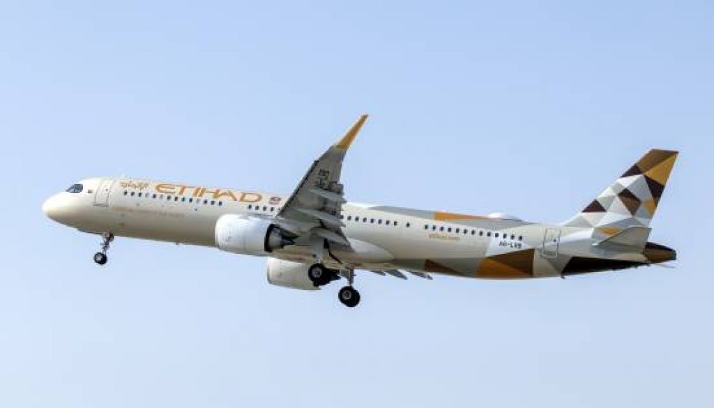 Etihad Airways Reaches Landmark Milestone with 300 Daily Passenger Flights