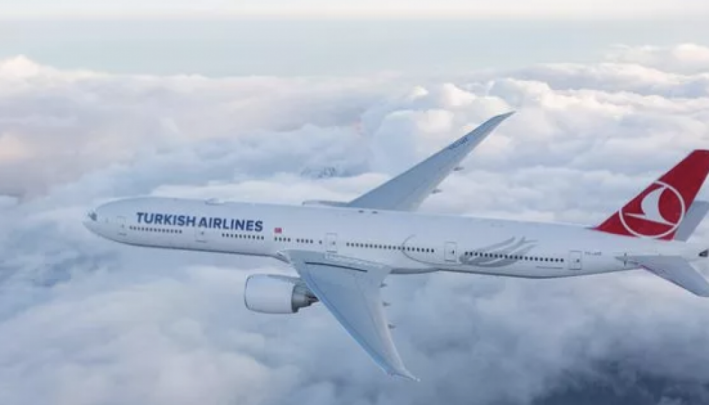 Turkish Airlines celebrates three decades of Manchester flights