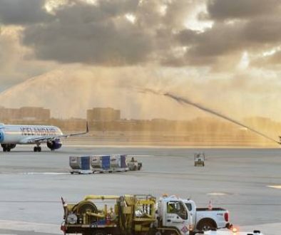 Icelandair celebrates inaugural flight to Miami