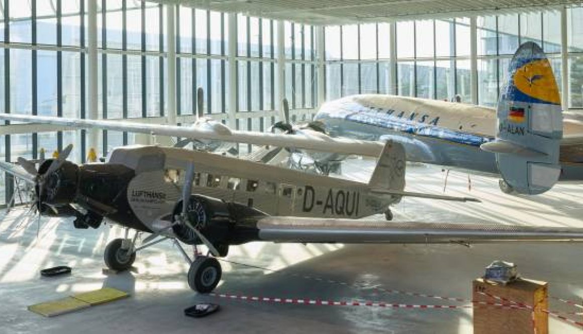 Historic Ju 52 and Super Star aircraft completed in Lufthansa Group Hangar One