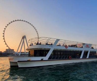 Visit Dubai this winter and enjoy two memorable experiences with Emirates