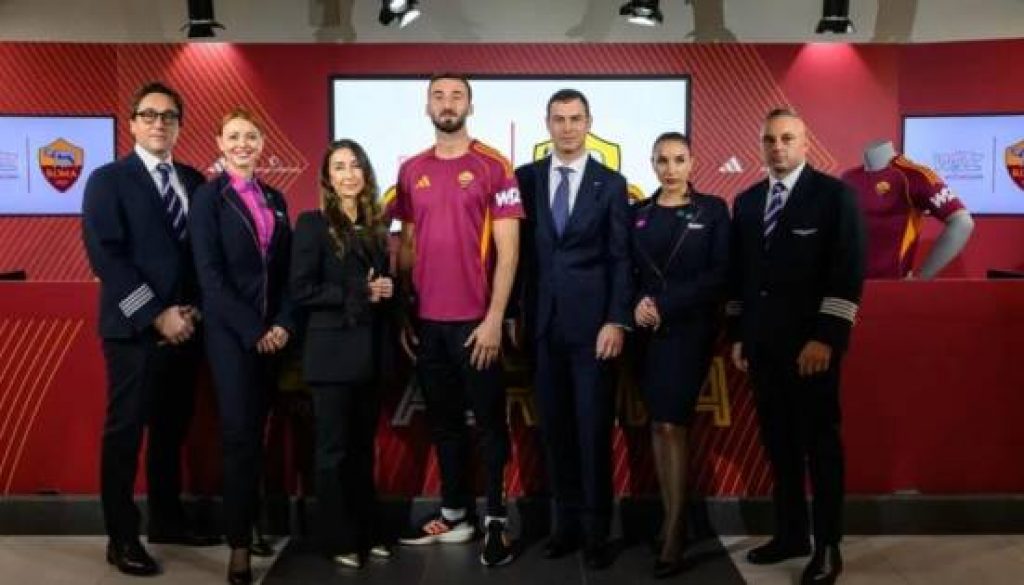 WIZZ AIR ANNOUNCES AS ROMA PARTNERSHIP