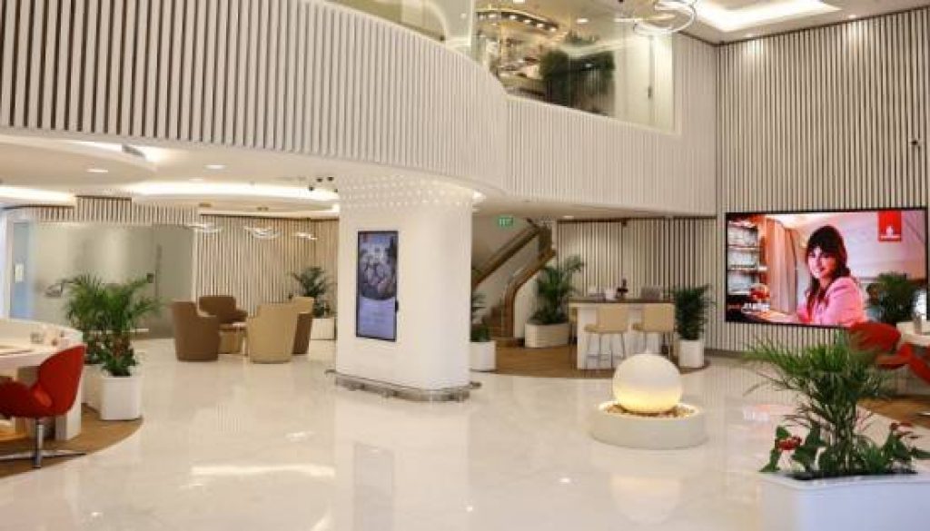 Emirates World travel retail footprint marks key expansion milestone with 10 stores