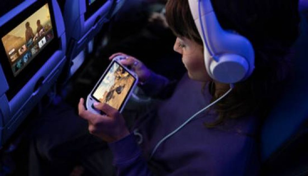 United Spotlights Starlink Wi-Fi in New Big Game Ad