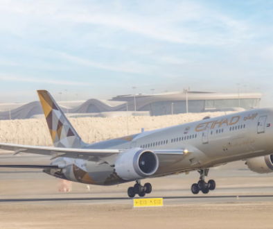 Etihad Airways to resume limited flight schedule
