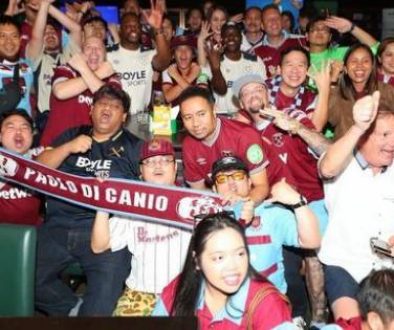 EVA Air Hosts West Ham United Legends and Supporters in Bangkok and London for Brand Collaboration